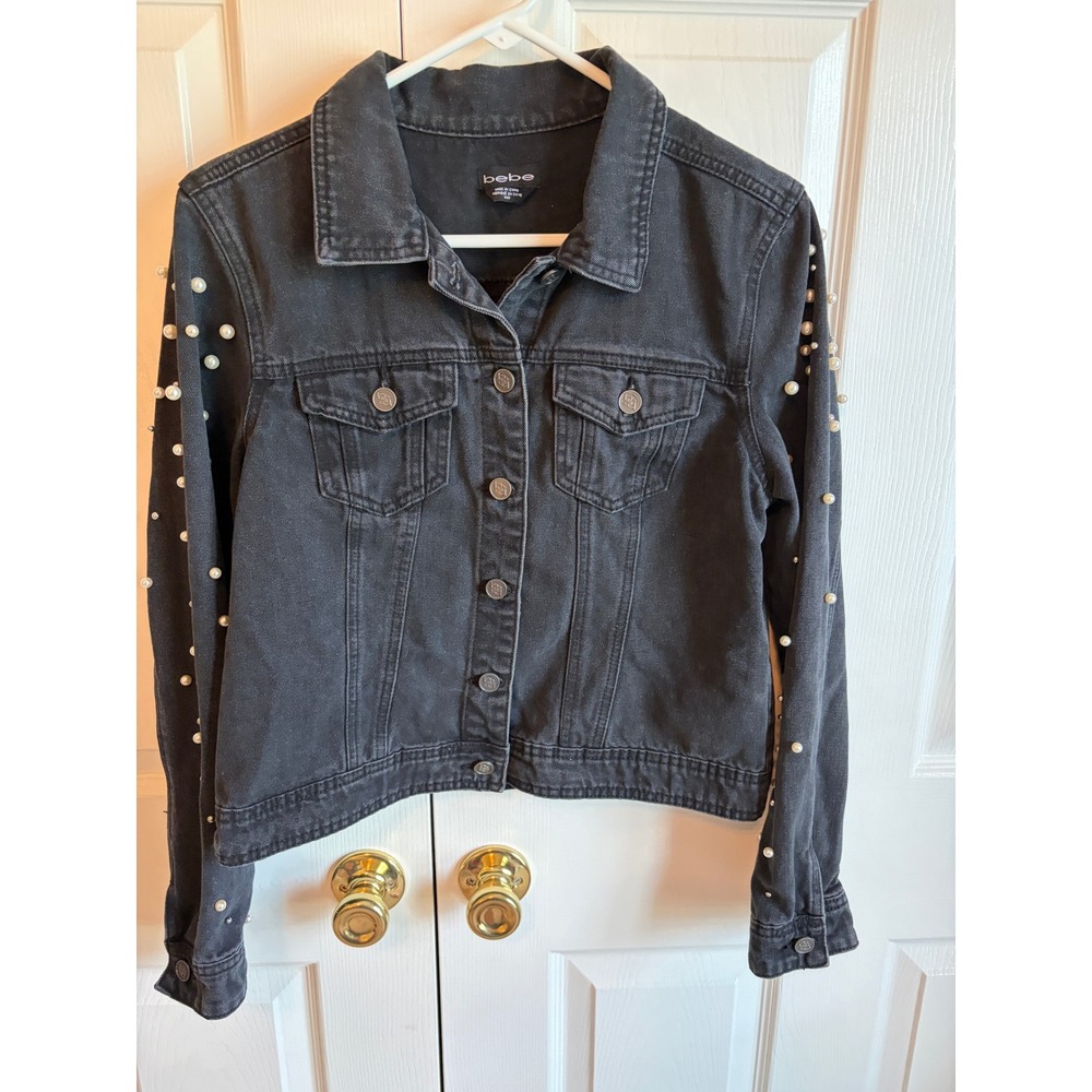 Bebe Womens Black Denim Pearl Studded Sleeve Cropped Trucker Jacket Size Medium